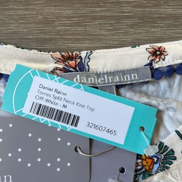 Daniel Rainn Torres Split Neck Knit Top Off White Medium Stitch Fix Nwt - Picture 5 of 5
